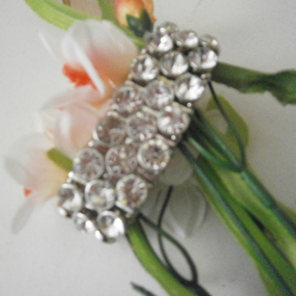 🥂SALE🥂 Vintage Renaissance Stretch Bracelet -Jewelry, Gaudy Jewelry, Party - Picture 5 of 5